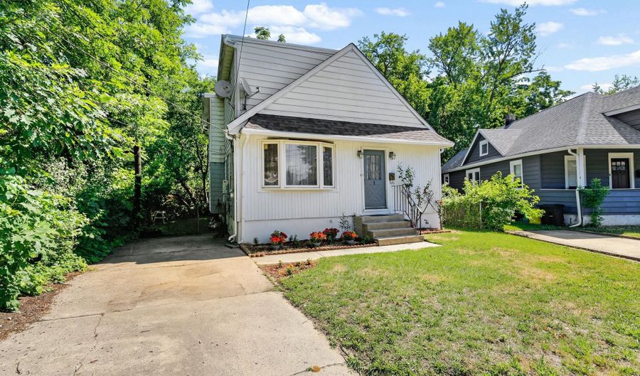 1 PAGE Ave, Barrington, NJ 08007 - 5 Beds, 2 Bath