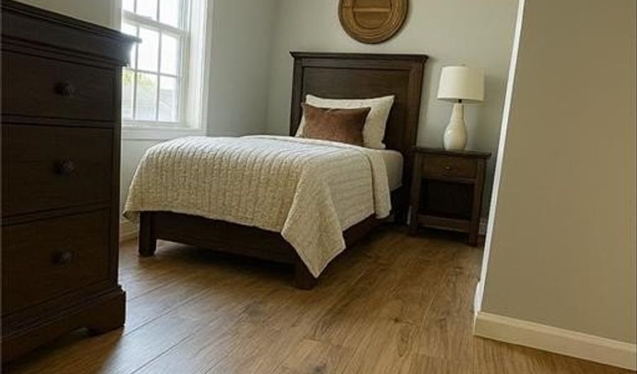 17 Metcalf Ave #1, North Providence, RI 02911 - 3 Beds, 1 Bath