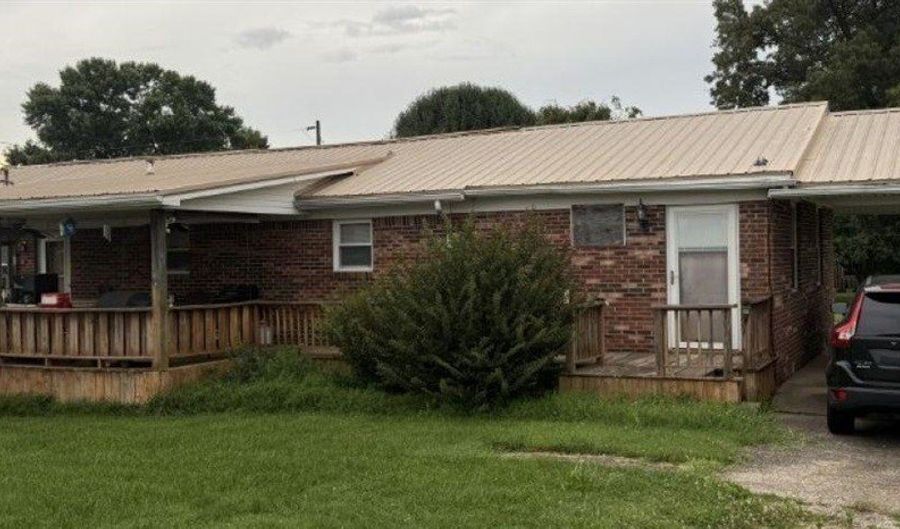 127 Stratton Ave, Adairville, KY 42202 - 3 Beds, 2 Bath