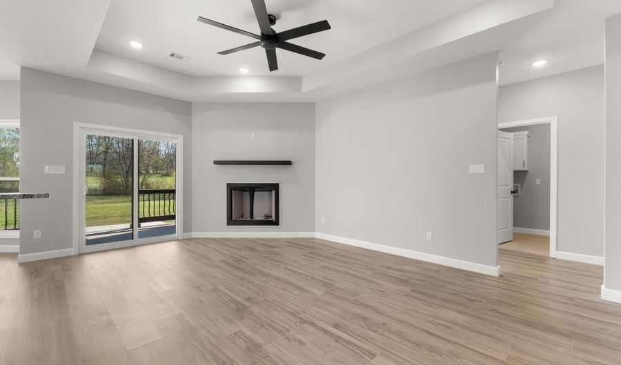 28 SISNEY Dr, Ash Flat, AR 72513 - 3 Beds, 2 Bath