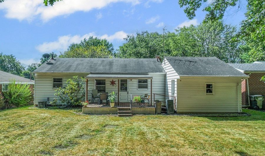 357 Maplewood Dr, Alliance, OH 44601 - 3 Beds, 1 Bath