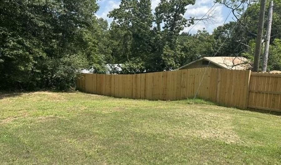 430 Main St, Bauxite, AR 72011 - 3 Beds, 2 Bath