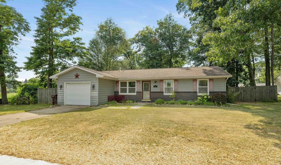 701 Shawnee Dr, Angola, IN 46703 - 3 Beds, 2 Bath