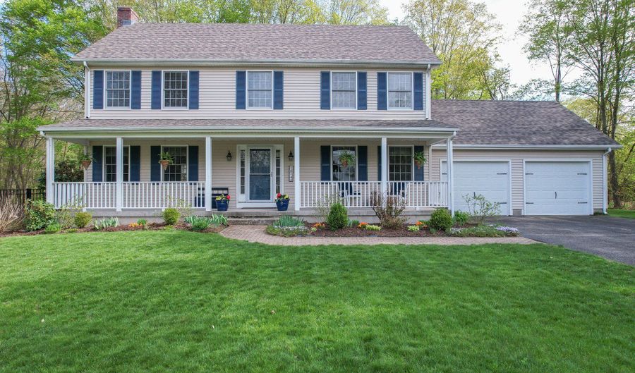 1274 Cheshire St, Cheshire, CT 06410 - 4 Beds, 3 Bath