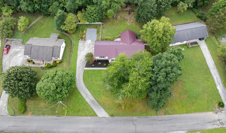 715 Carmen Dr, Athens, TN 37303 - 3 Beds, 2 Bath