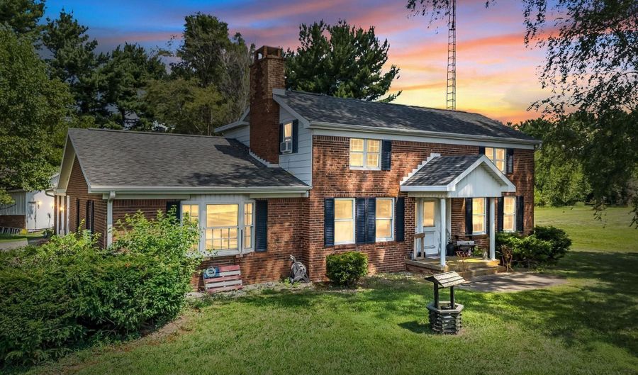 13464 E State Road 114, Akron, IN 46910 - 4 Beds, 2 Bath