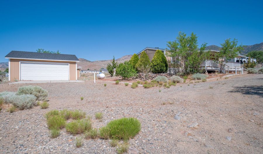 209 Elizabeth Ln, Dayton, NV 89403 - 3 Beds, 2 Bath