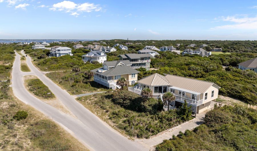 231 S Bald Head Wynd, Bald Head Island, NC 28461 - 3 Beds, 3 Bath
