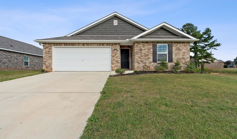 153 Ozy Dr, Athens, AL 35613 - 3 Beds, 2 Bath