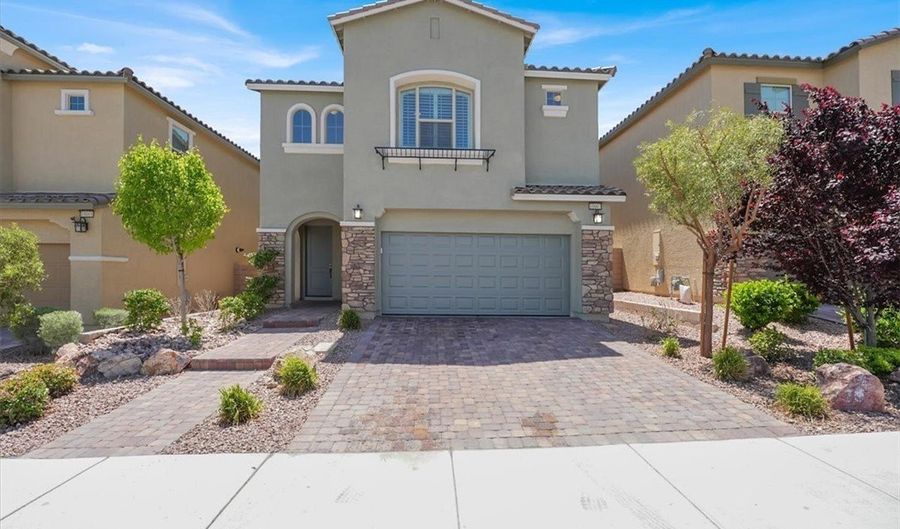10007 Rams Leap Ave, Las Vegas, NV 89166 - 4 Beds, 3 Bath