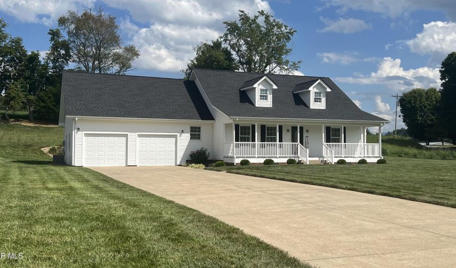 463 Pine Ridge Dr, Afton, TN 37616 - 4 Beds, 3 Bath