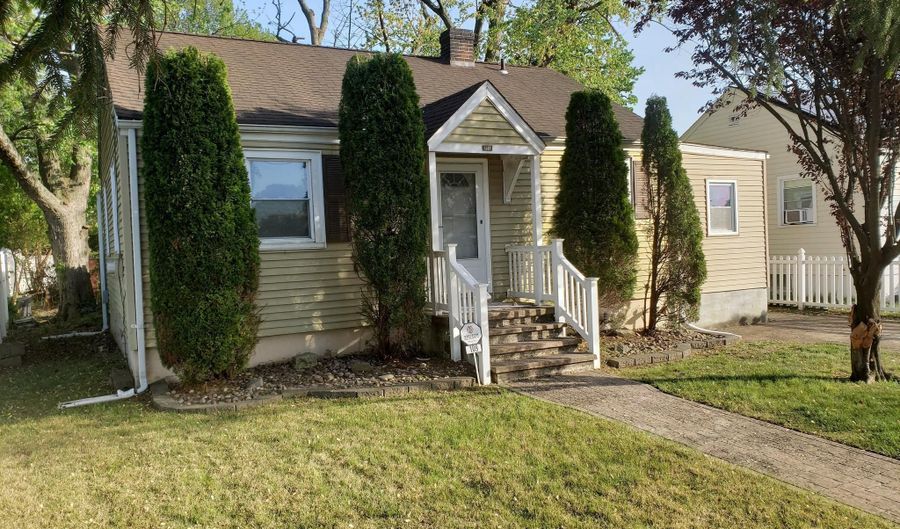109 PRINCETON Ave, Bellmawr, NJ 08031 - 2 Beds, 1 Bath