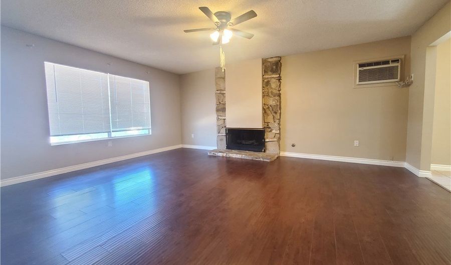205 S Delano St 1, Anaheim, CA 92804 - 3 Beds, 2 Bath