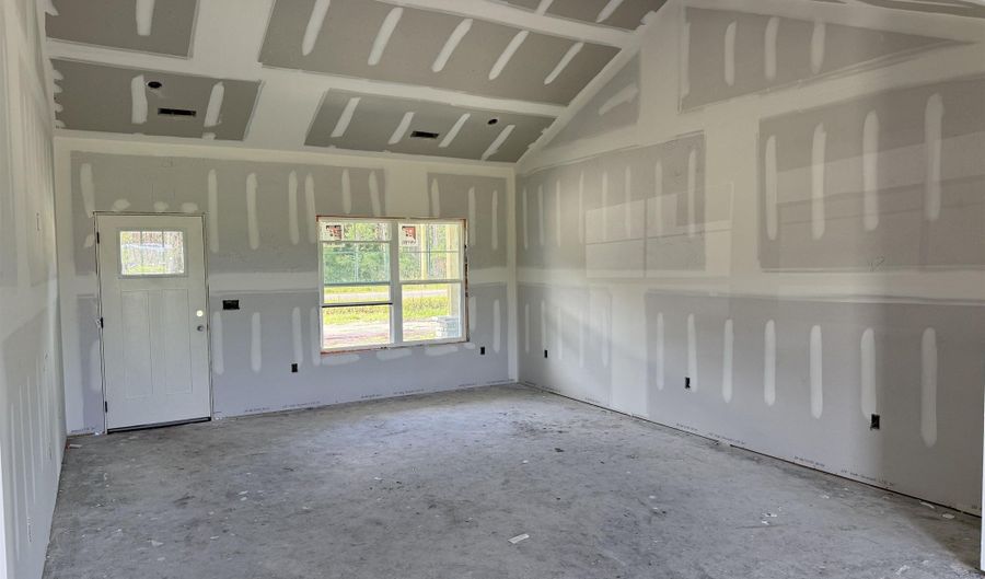 4963 Dupont Rd, Aynor, SC 29511 - 4 Beds, 3 Bath