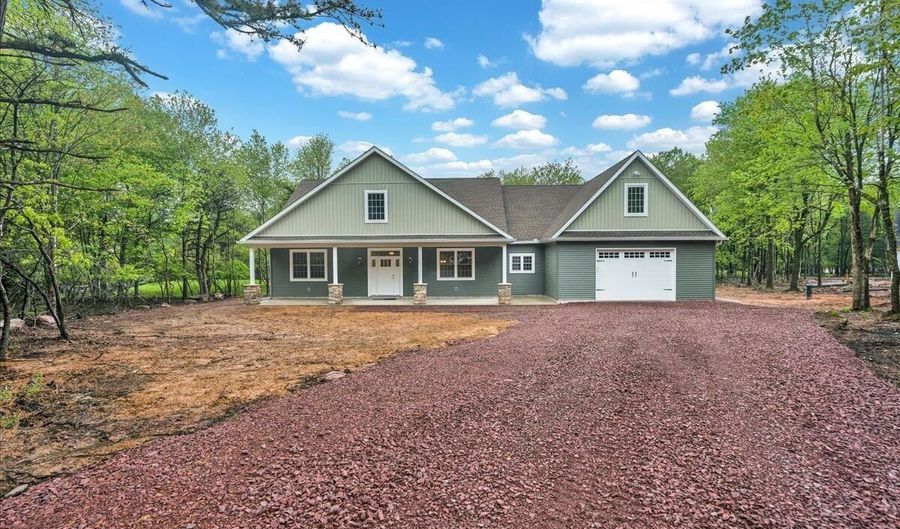 111 Parker Mews, Albrightsville, PA 18210 - 4 Beds, 4 Bath