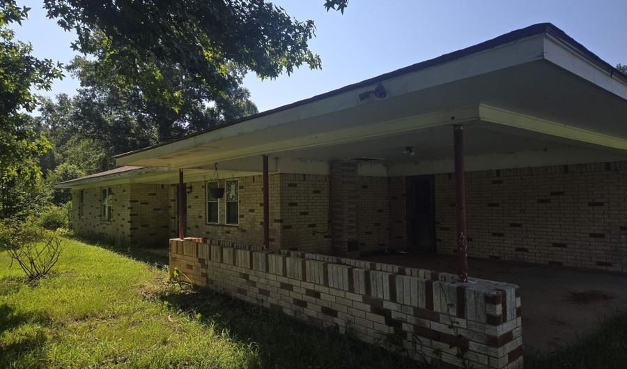 3144 WHITE ARKANSAS Rd, Bastrop, LA 71220 - 3 Beds, 2 Bath