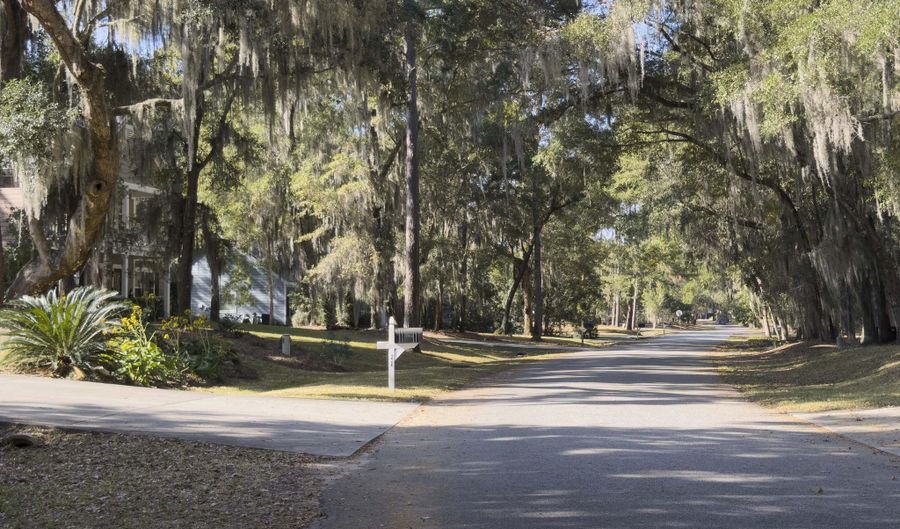 32 White Heron Dr, Beaufort, SC 29907 - 4 Beds, 4 Bath