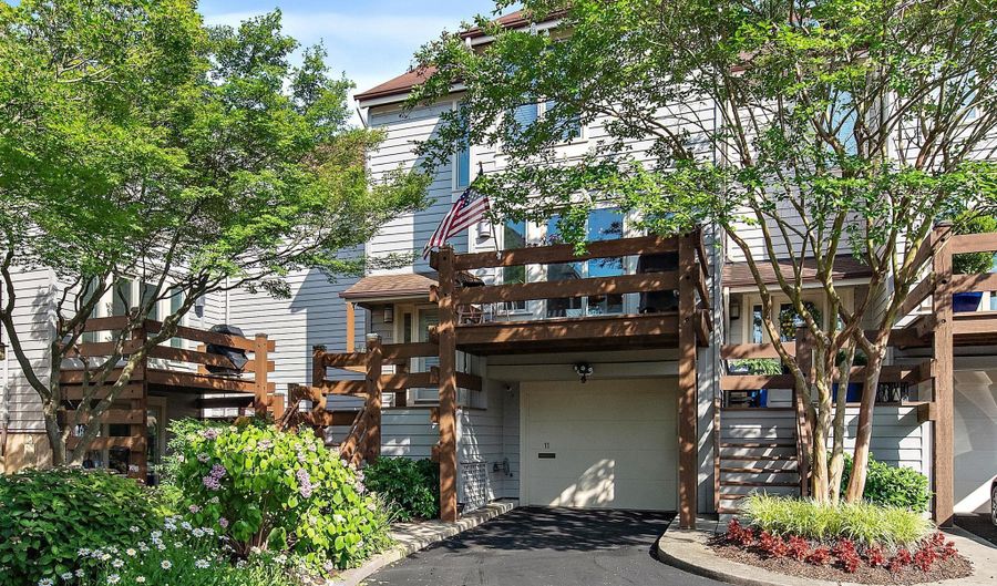 11 CHESAPEAKE Lndg, Annapolis, MD 21403 - 3 Beds, 3 Bath