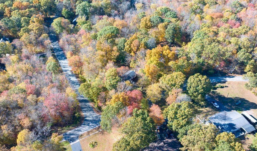 59 Park Rd, Colchester, CT 06415 - 3 Beds, 2 Bath