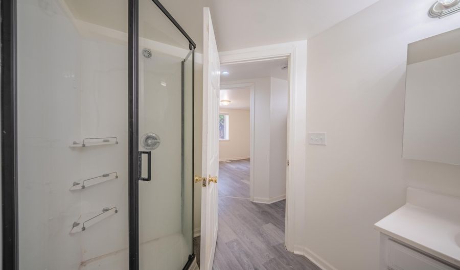 2472 Hawks Ave 1, Ann Arbor, MI 48108 - 3 Beds, 1 Bath