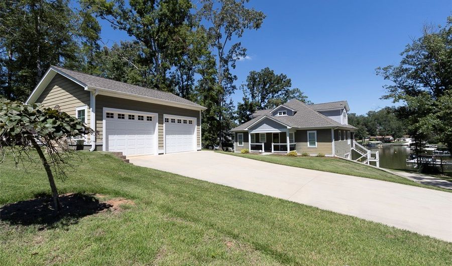 10 Turtle Pt, Abbeville, SC 29620 - 4 Beds, 5 Bath