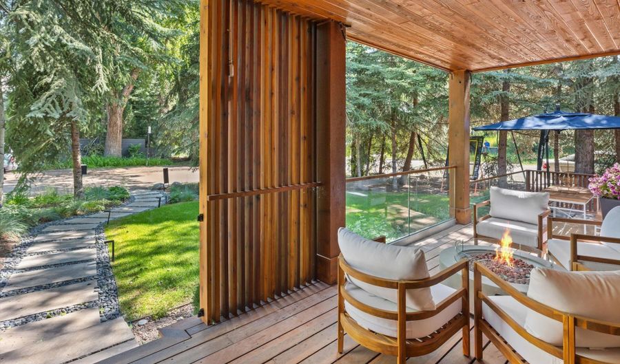 901 W Francis St, Aspen, CO 81611 - 4 Beds, 5 Bath