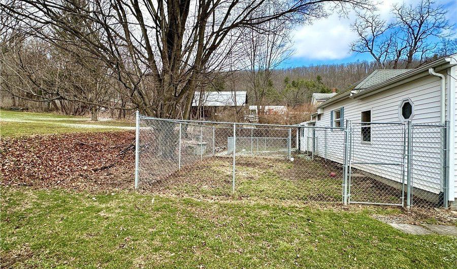 1707 Cartown Rd, Addison, NY 14801 - 2 Beds, 1 Bath