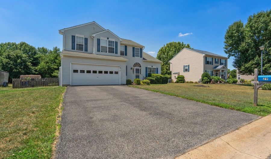 29 WALDEN Ln, Dover, DE 19904 - 4 Beds, 4 Bath