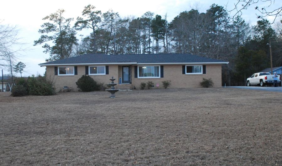 2722 Sumter Hwy, Bishopville, SC 29010 - 3 Beds, 2 Bath