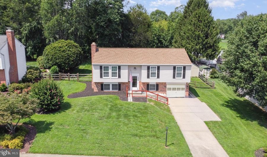 121 REGENT Dr, Bel Air, MD 21014 - 5 Beds, 3 Bath