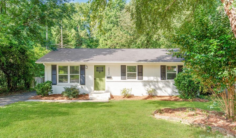 3032 Edsel Pl, Charlotte, NC 28205 - 3 Beds, 2 Bath