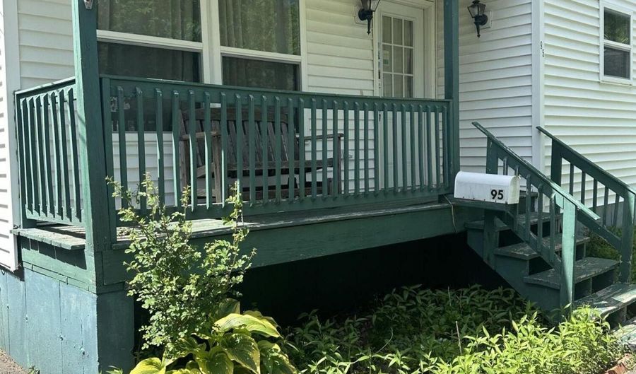 95 Sanford Street St, Bangor, ME 04401 - 3 Beds, 1 Bath