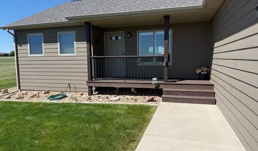 19229 Chuck Wagon Cir, Belle Fourche, SD 57717 - 5 Beds, 3 Bath