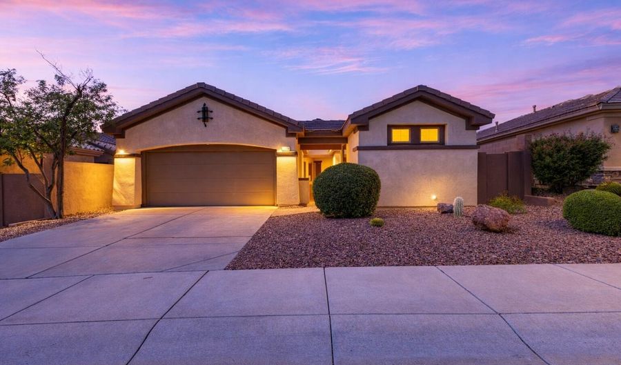 2231 W VALHALLA Ct, Anthem, AZ 85086 - 4 Beds, 3 Bath