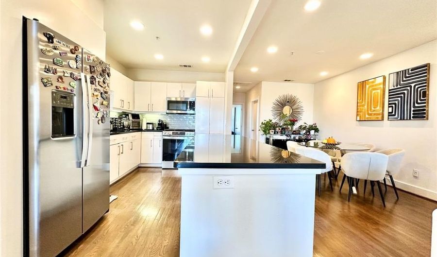 5055 Addison Cir 726, Addison, TX 75001 - 2 Beds, 2 Bath