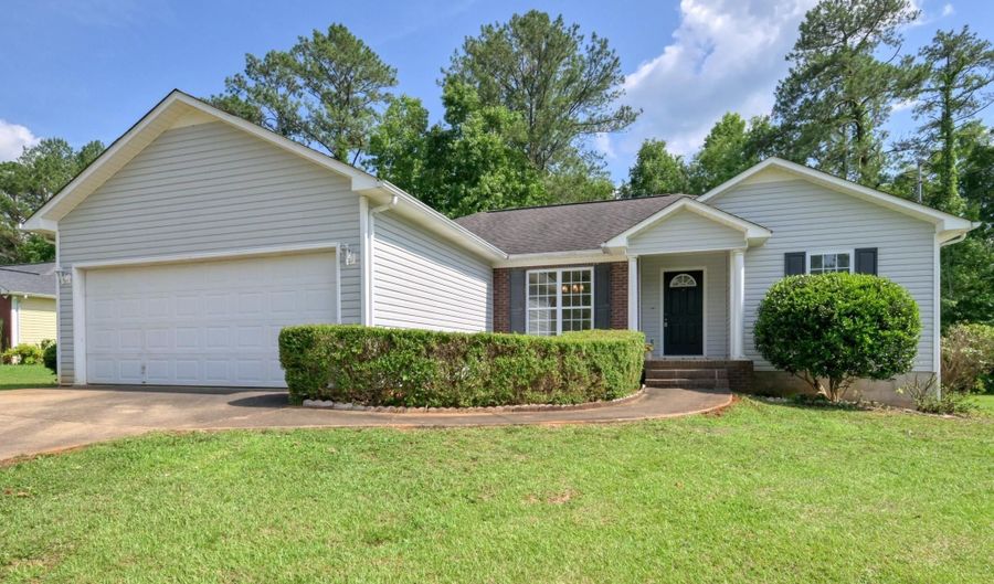 506 BERNARD COUCH Dr, Anniston, AL 36207 - 3 Beds, 2 Bath
