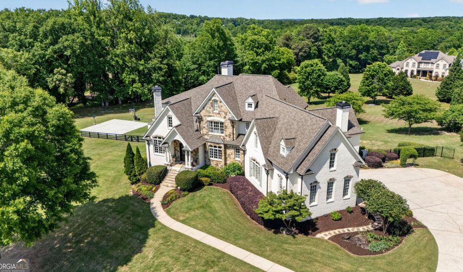 1123 Dee Kennedy Rd, Auburn, GA 30011 - 6 Beds, 6 Bath