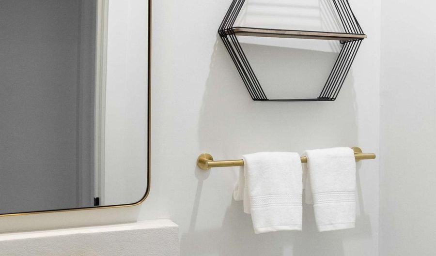 724 Charles Allen Dr NE 1, Atlanta, GA 30308 - 2 Beds, 2 Bath