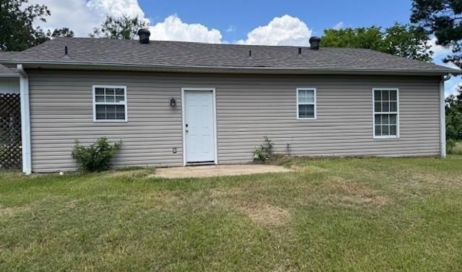 127 Irwin, Benton, AR 72019 - 3 Beds, 2 Bath