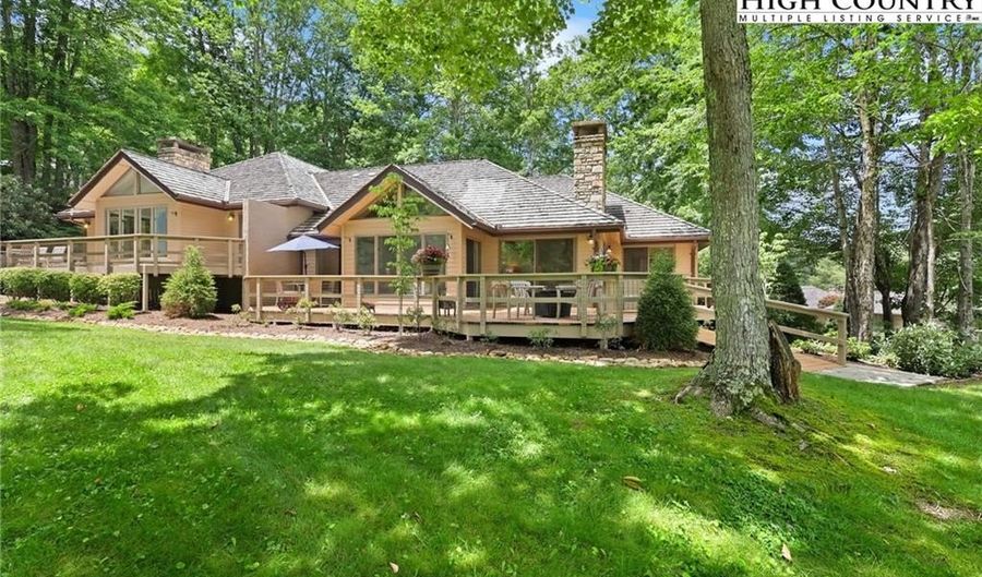 870 Clubhouse Dr A2, Banner Elk, NC 28604 - 3 Beds, 4 Bath
