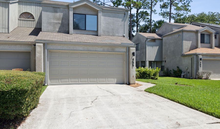 455 SELVA LAKES Cir, Atlantic Beach, FL 32233 - 2 Beds, 3 Bath