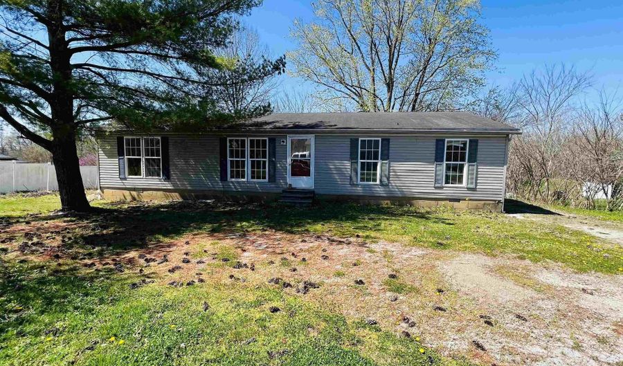438 E Fords Ferry Rd, Cave In Rock, IL 62919 - 3 Beds, 2 Bath