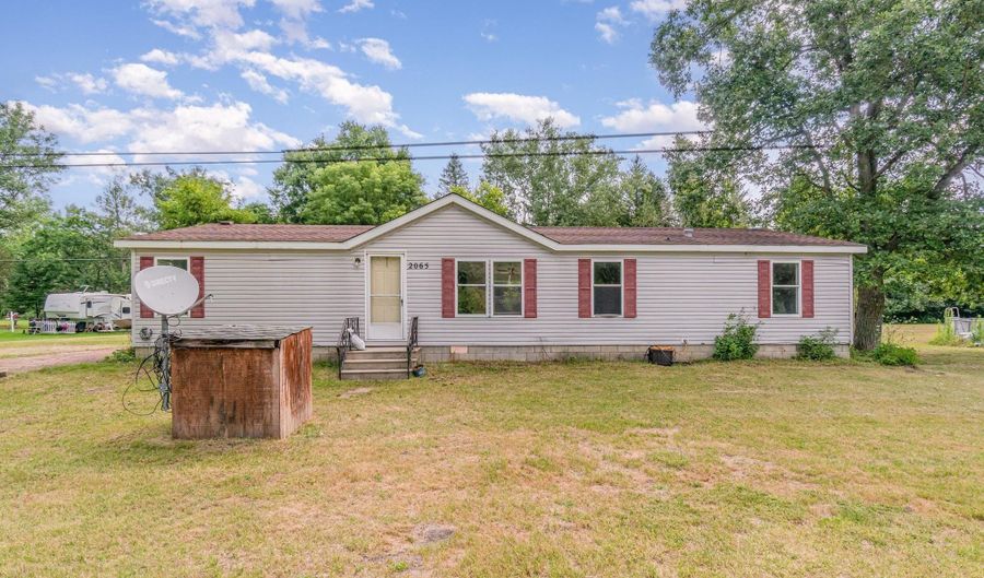 2065 S Meridian Rd, Midland, MI 48626 - 4 Beds, 2 Bath