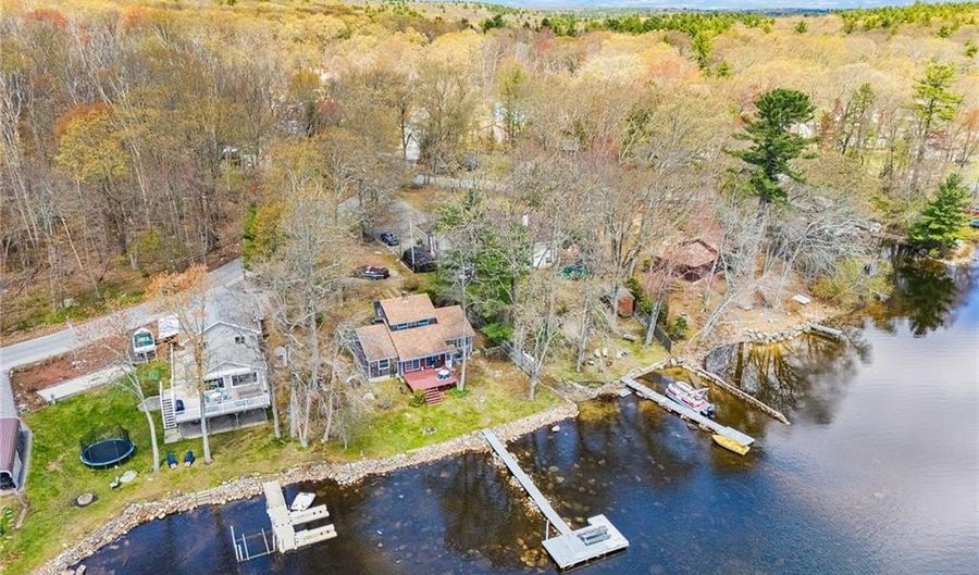 316 Court House Ln, Burrillville, RI 02859 - 3 Beds, 2 Bath