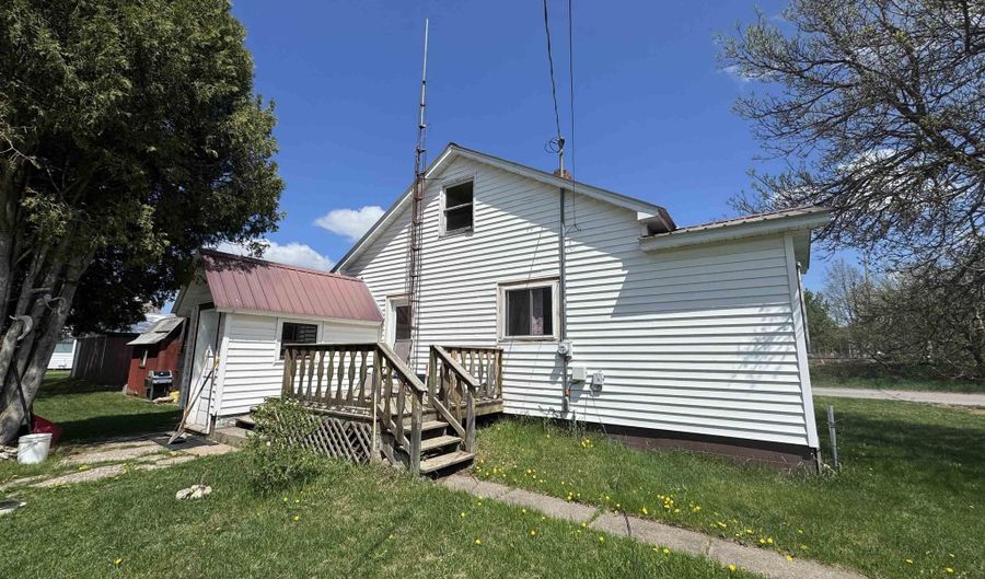 301 Kahma, Amasa, MI 49902 - 2 Beds, 1 Bath