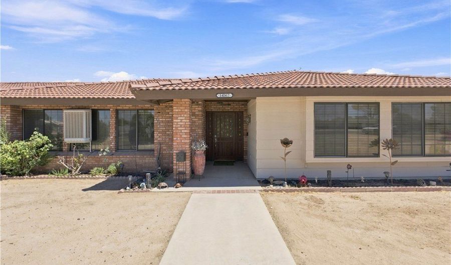 14367 Flathead, Apple Valley, CA 92307 - 3 Beds, 2 Bath