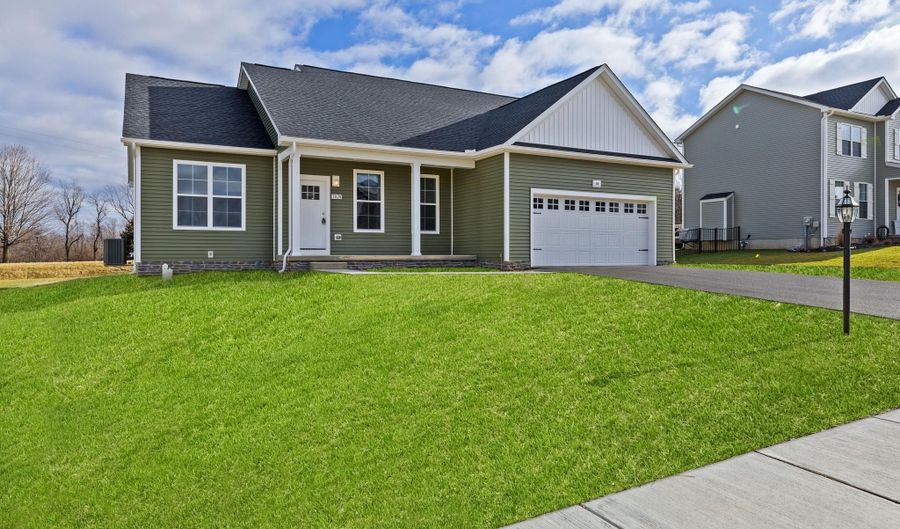 42 LOBELL Rd, Abbottstown, PA 17301 - 3 Beds, 2 Bath