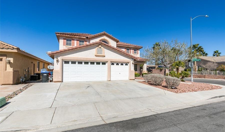 2722 Woodflower Ave, Henderson, NV 89052 - 5 Beds, 3 Bath