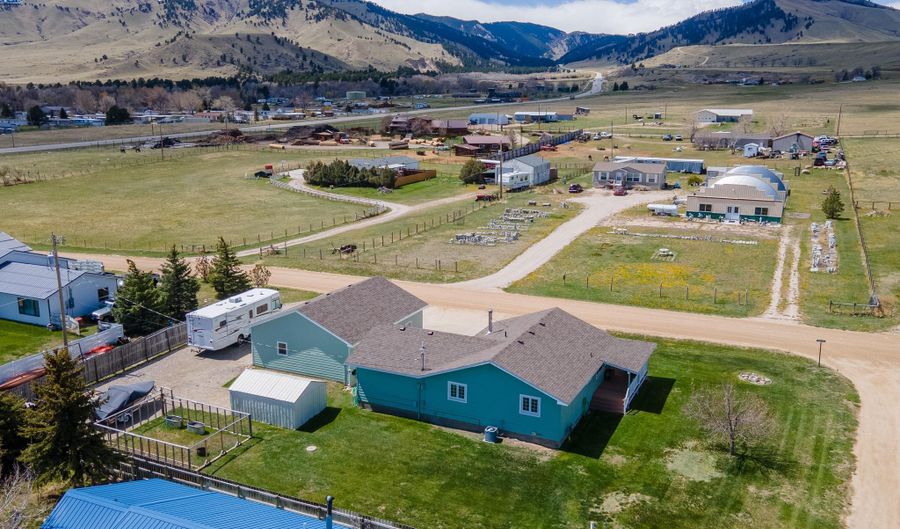 261 Hemlock St, Buffalo, WY 82834 - 3 Beds, 2 Bath