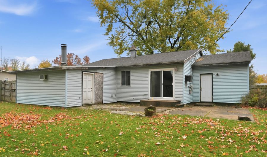 706 Carlin Dr, Angola, IN 46703 - 3 Beds, 2 Bath